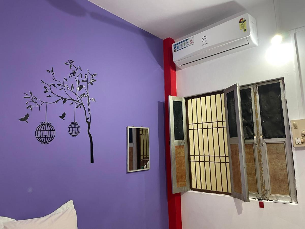 Indra Paying Guest House バラナシ エクステリア 写真